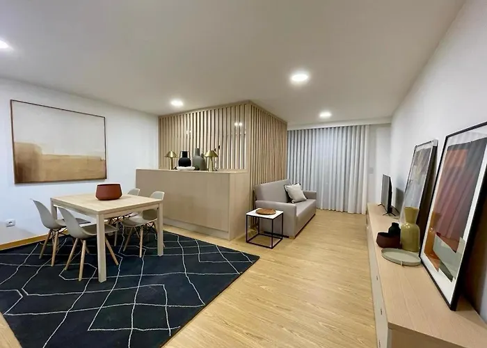 Oporto Chic & Cozy - Anibal Cunha