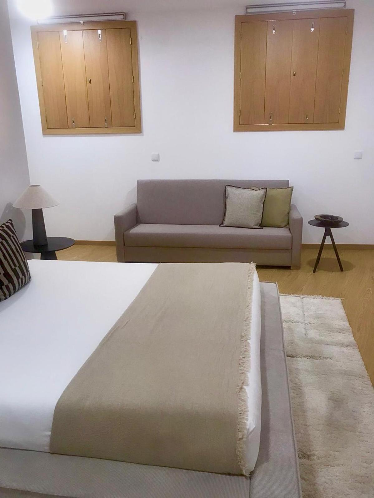 Chic & Cozy - Anibal Cunha Apartment *